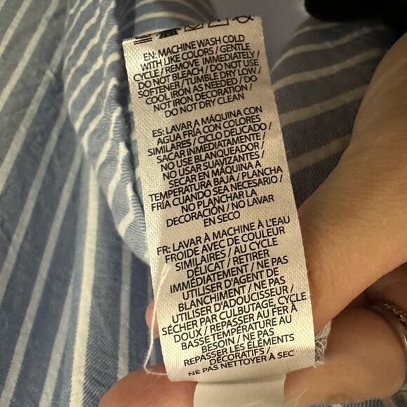 BeachLunchLounge Button Down Blouse, Blue Stripes, Small, Beach, Summer, Casual - Picture 10 of 11